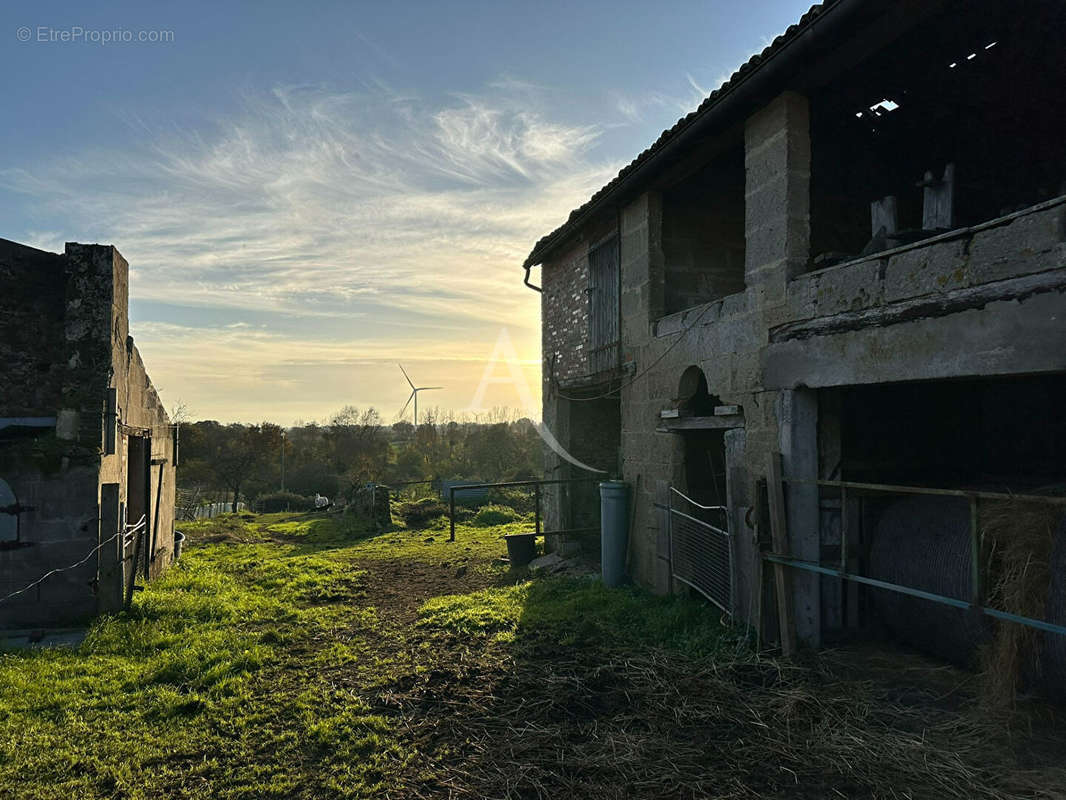 Maison à VIHIERS