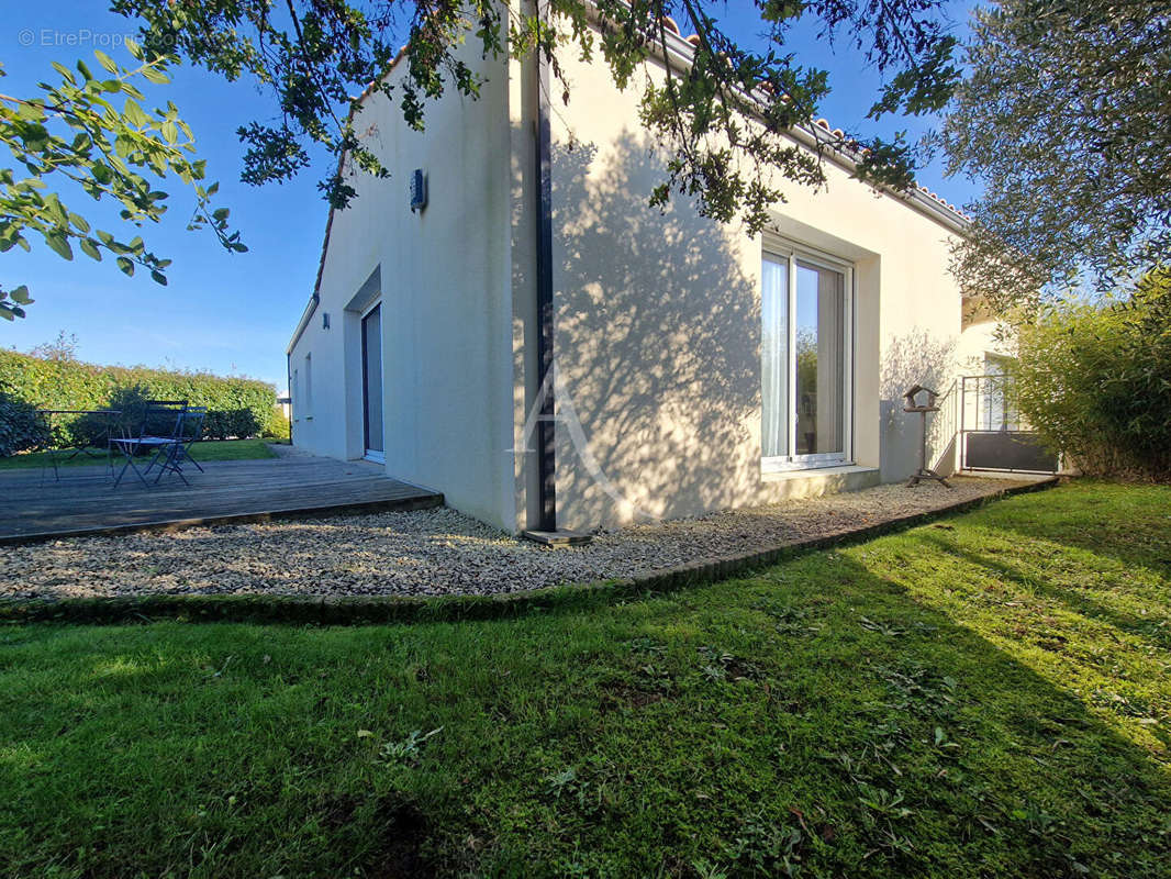 Maison à GROSBREUIL