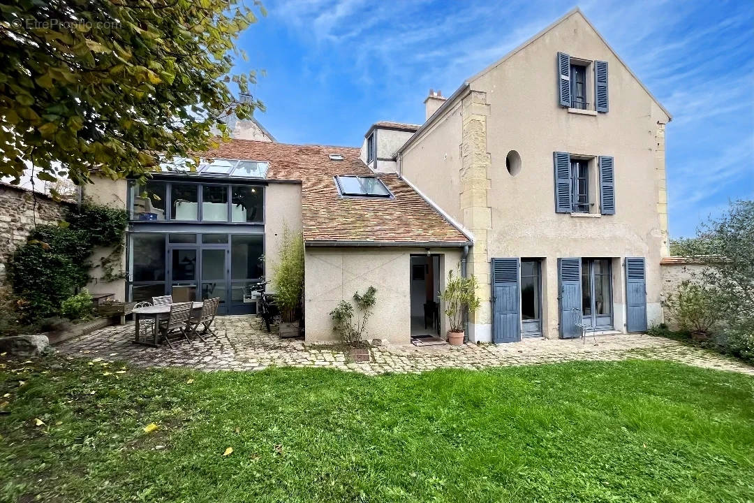 Maison à LOUVECIENNES