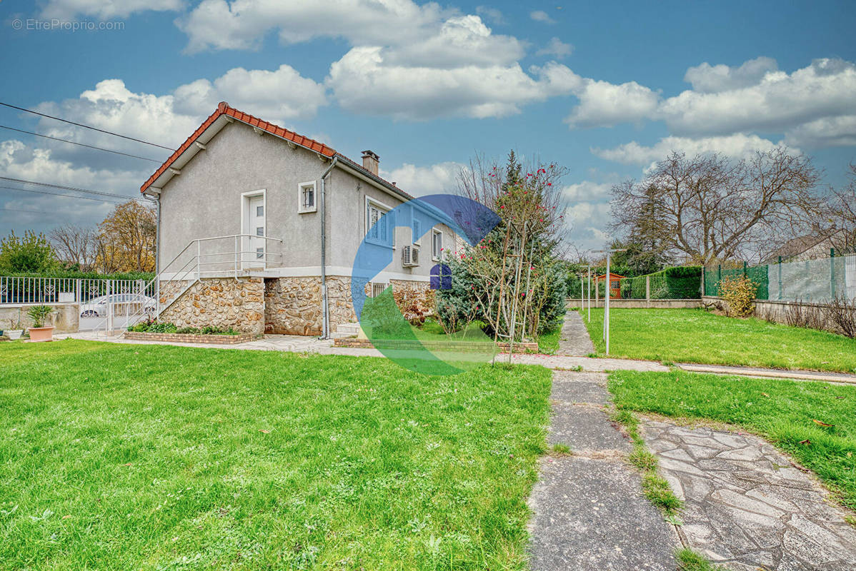 Maison à EPINAY-SUR-ORGE