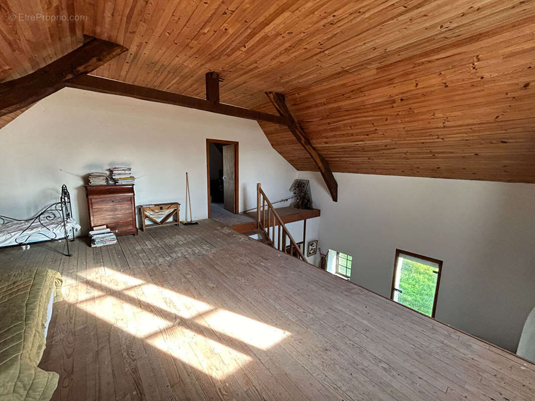 Maison à LOUROUX-DE-BEAUNE