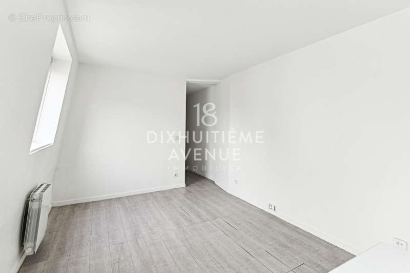 Appartement à PARIS-18E