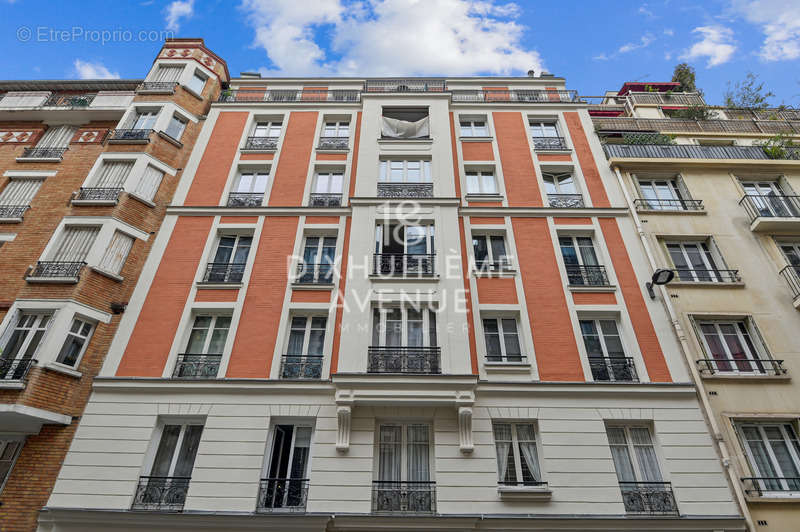 Appartement à PARIS-18E