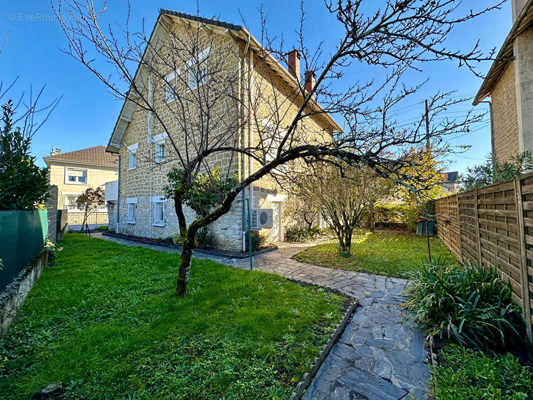 Maison à BRIVE-LA-GAILLARDE