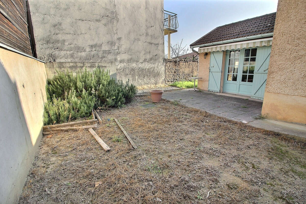 Maison à TREVOUX