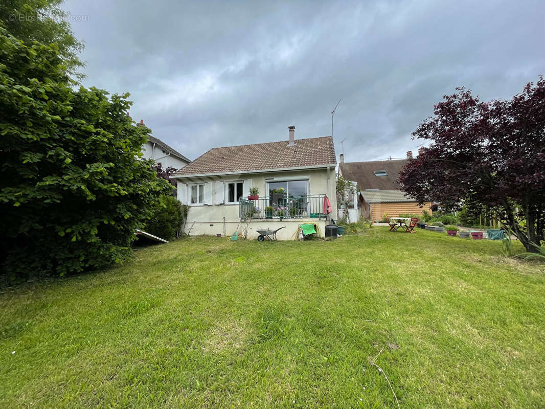 Maison à BONNY-SUR-LOIRE