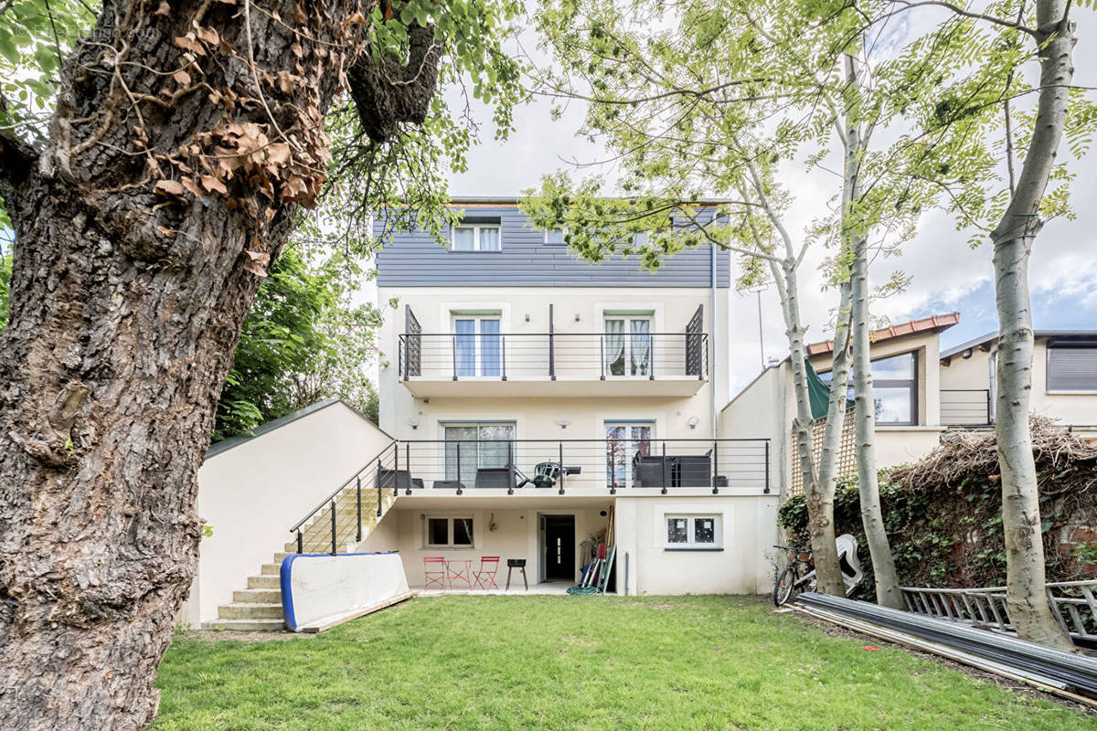 Maison à LE PERREUX-SUR-MARNE