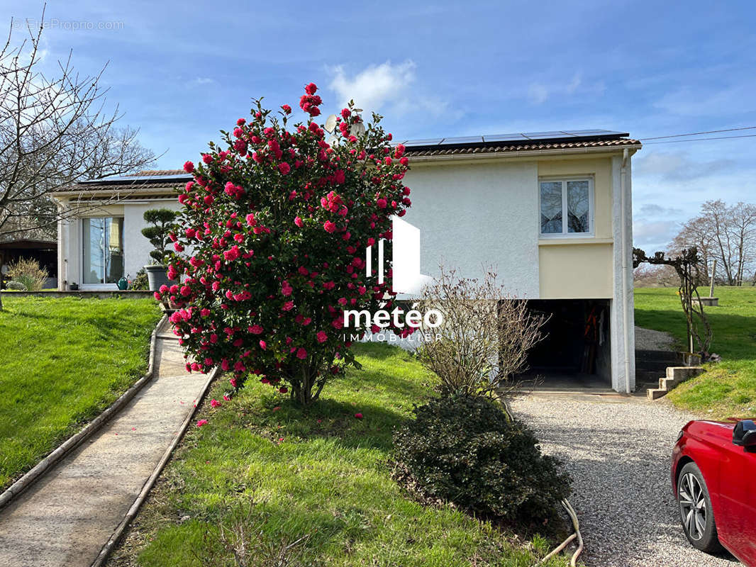 Maison à POIROUX