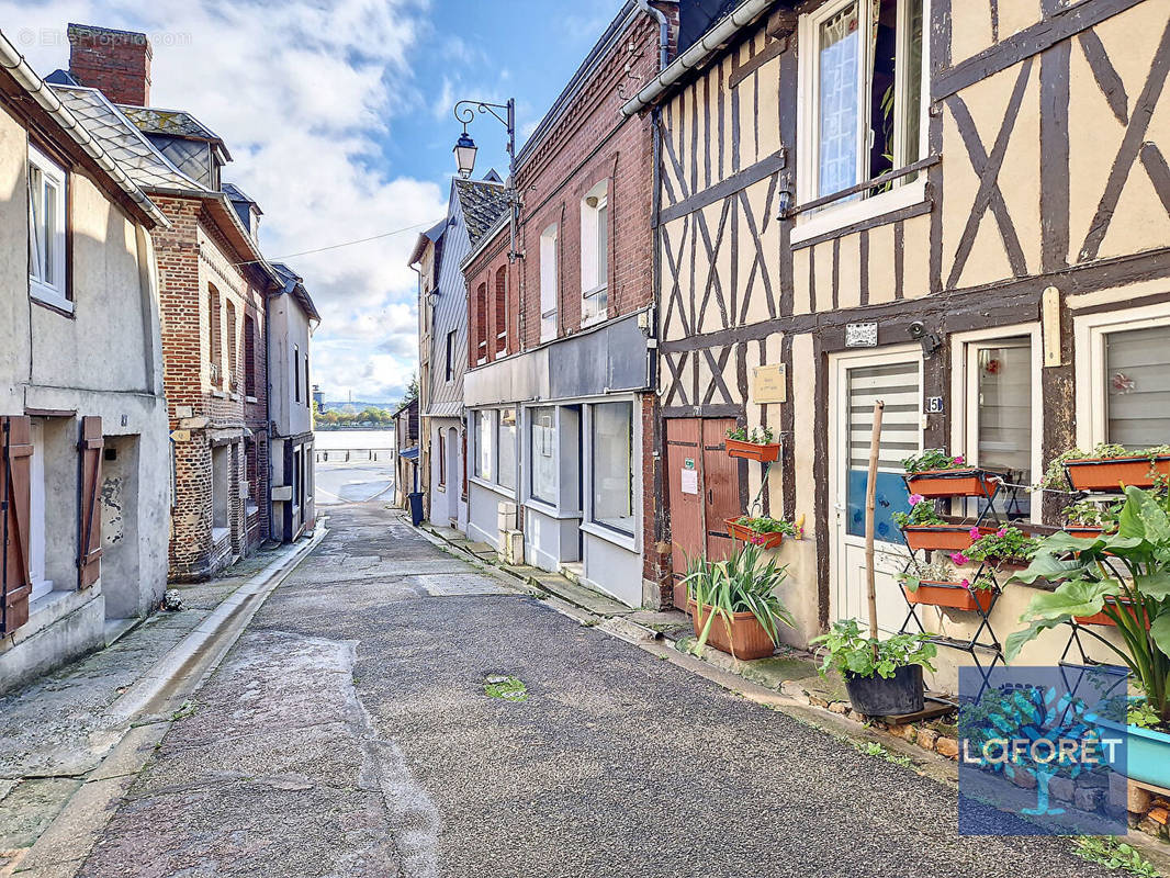 Maison à QUILLEBEUF-SUR-SEINE