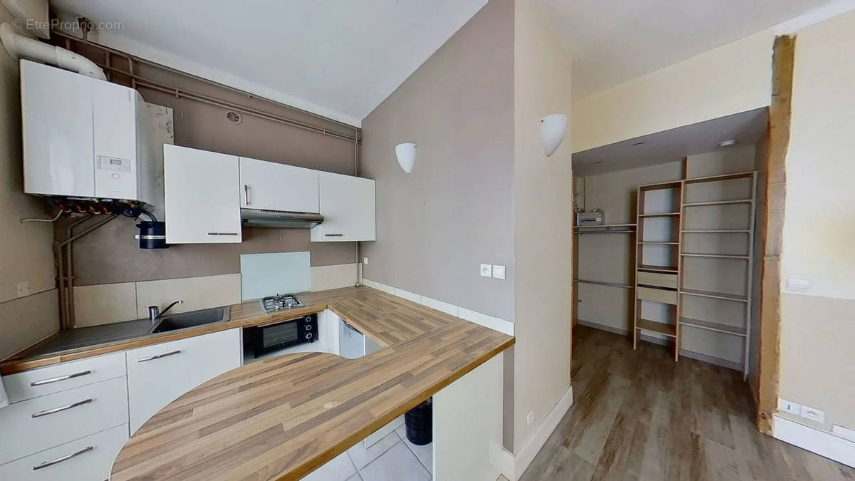 Appartement à LYON-8E