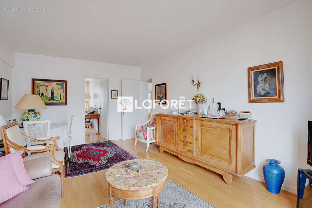 Appartement à PARIS-12E