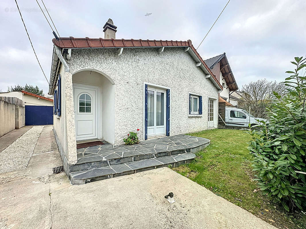 Maison à YERRES