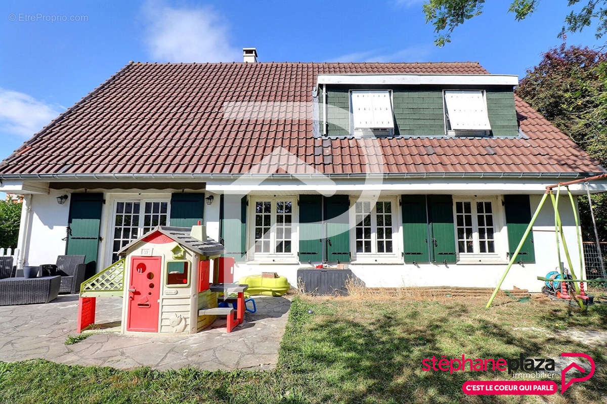 Maison à MAISONS-LAFFITTE