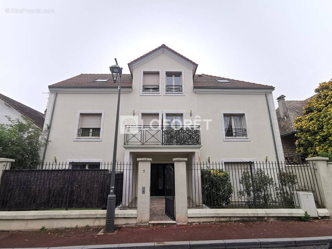 Appartement à CHENNEVIERES-SUR-MARNE