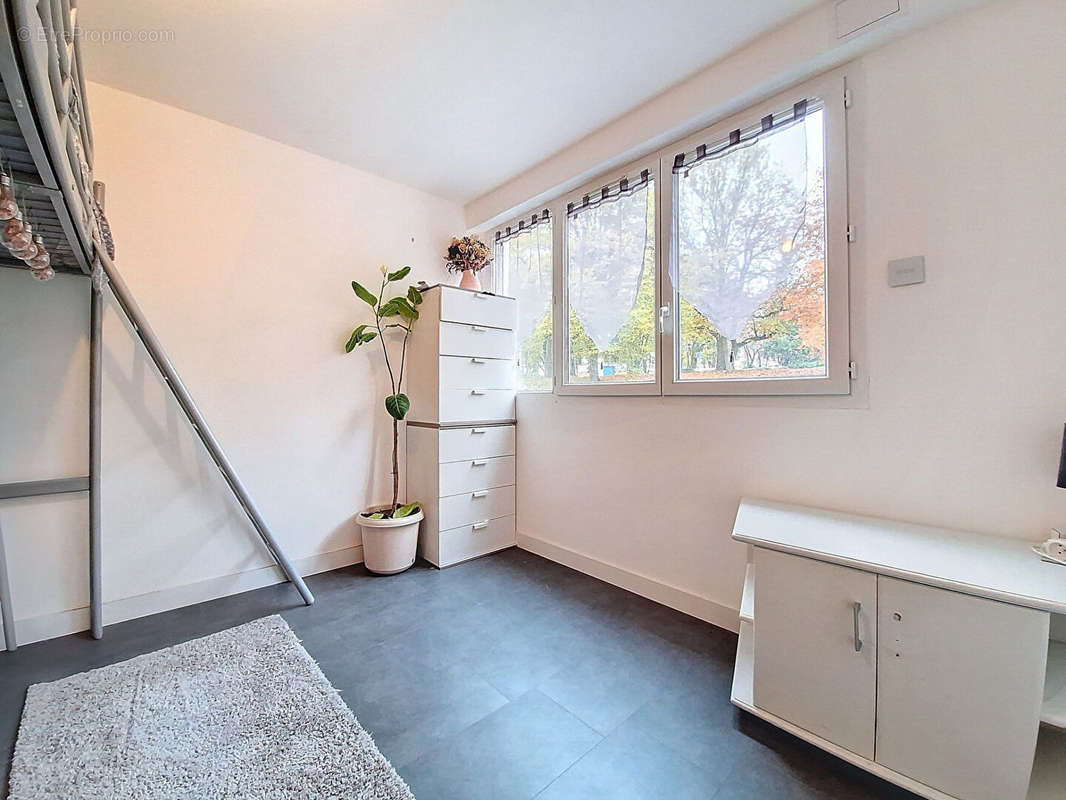 Appartement à VERNEUIL-SUR-SEINE