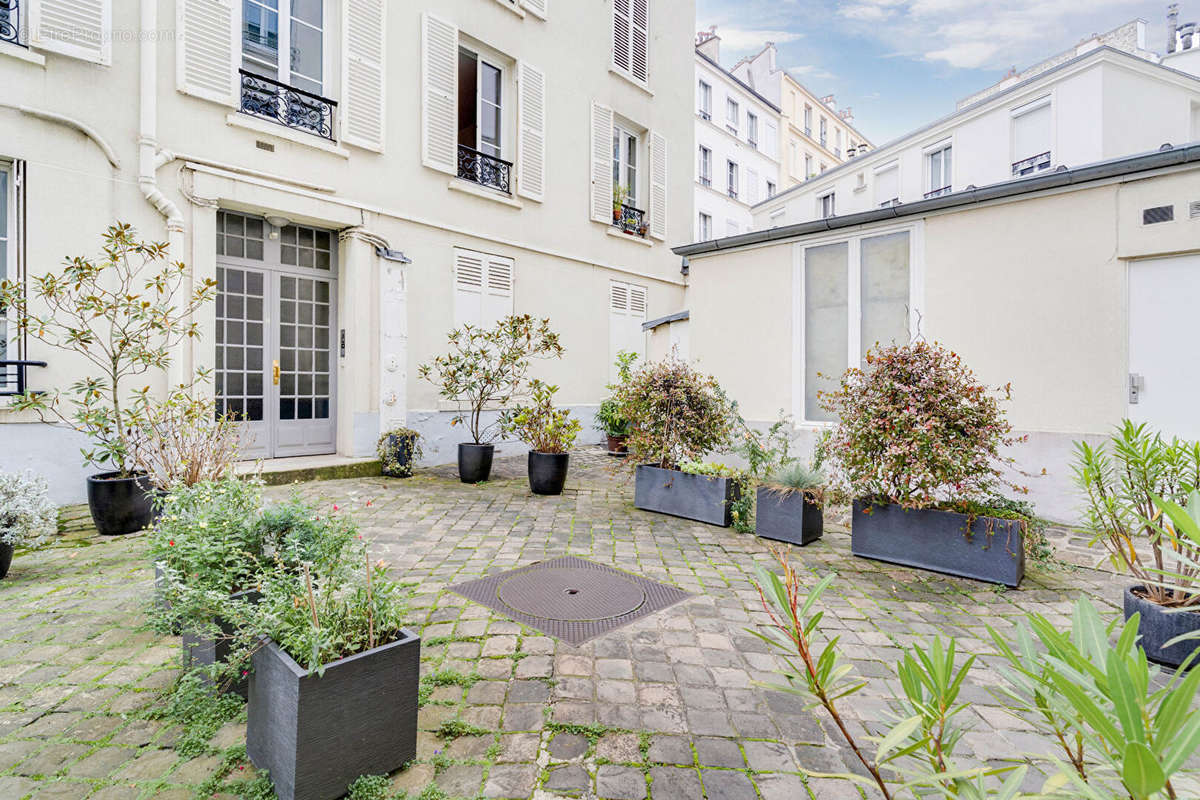 Appartement à PARIS-12E