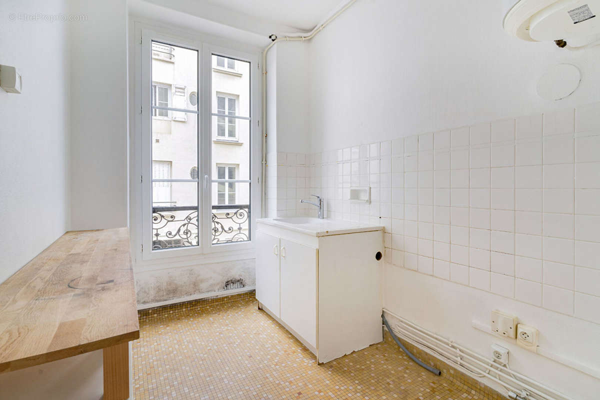 Appartement à PARIS-12E