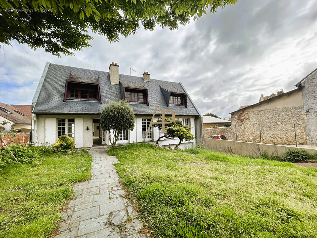 Maison à CHAMBOURCY