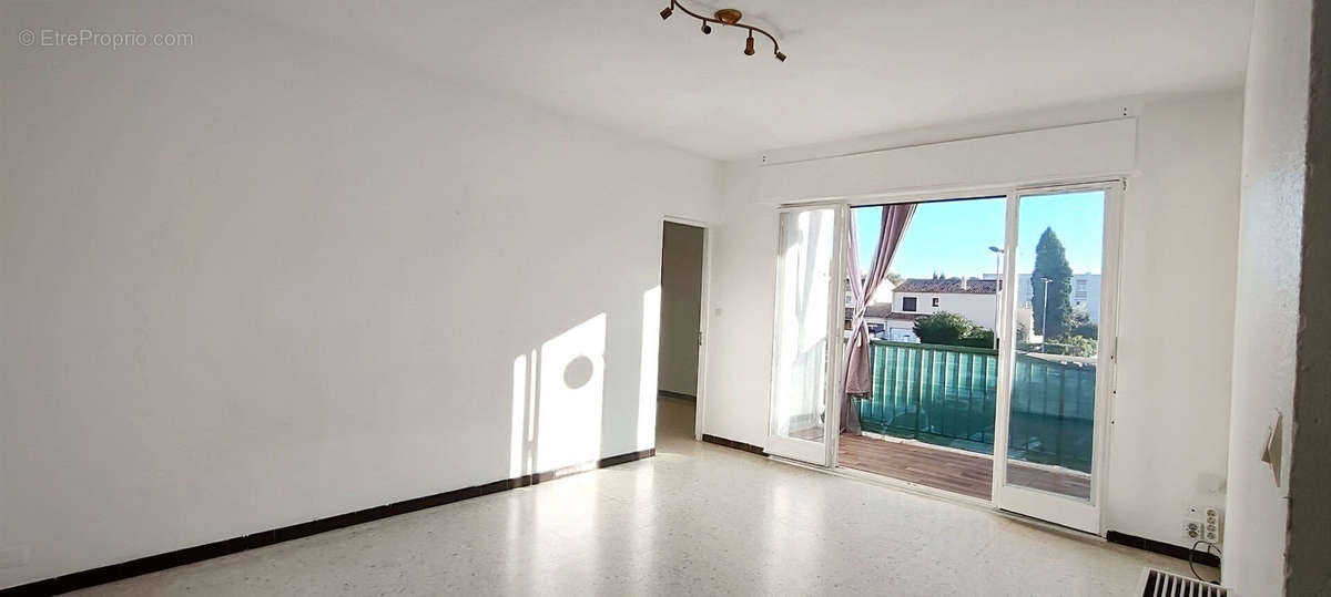 Appartement à LUNEL