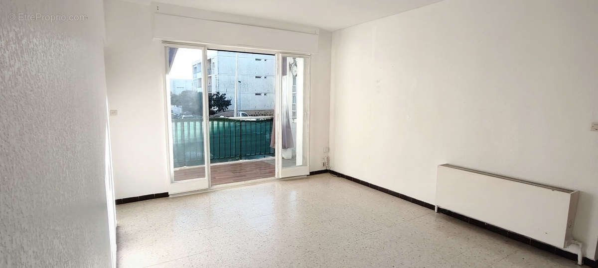 Appartement à LUNEL