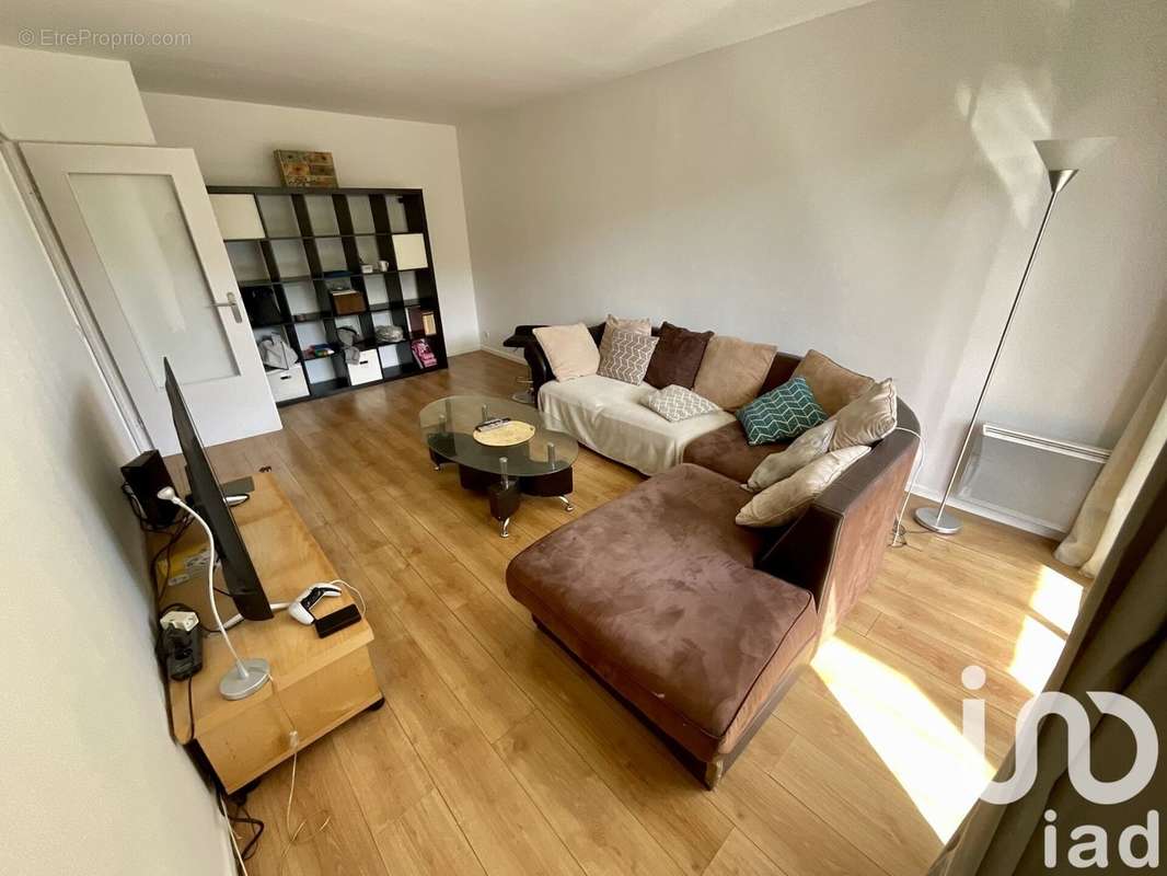 Photo 2 - Appartement à SAINTRY-SUR-SEINE