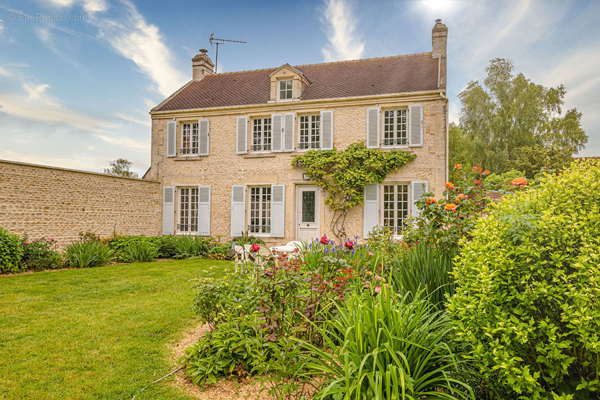 Maison à VILLONS-LES-BUISSONS