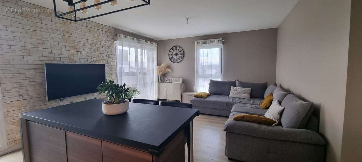 Appartement à MOISSY-CRAMAYEL