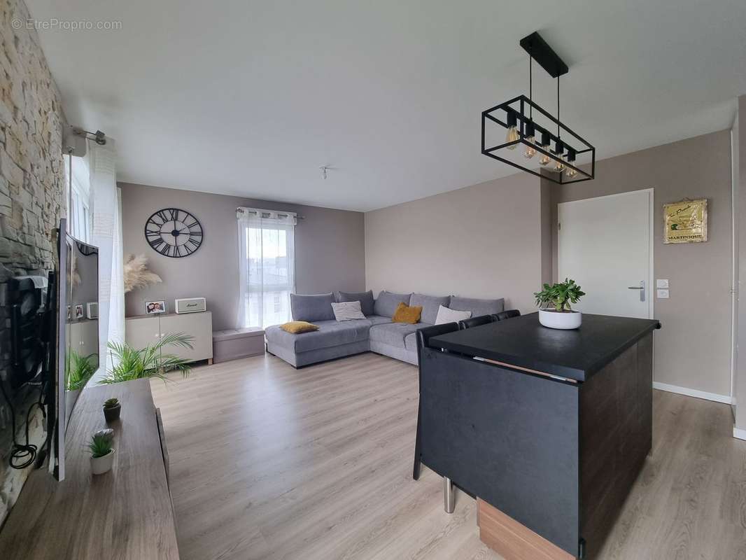 Appartement à MOISSY-CRAMAYEL