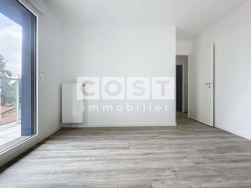 Appartement à BOIS-COLOMBES