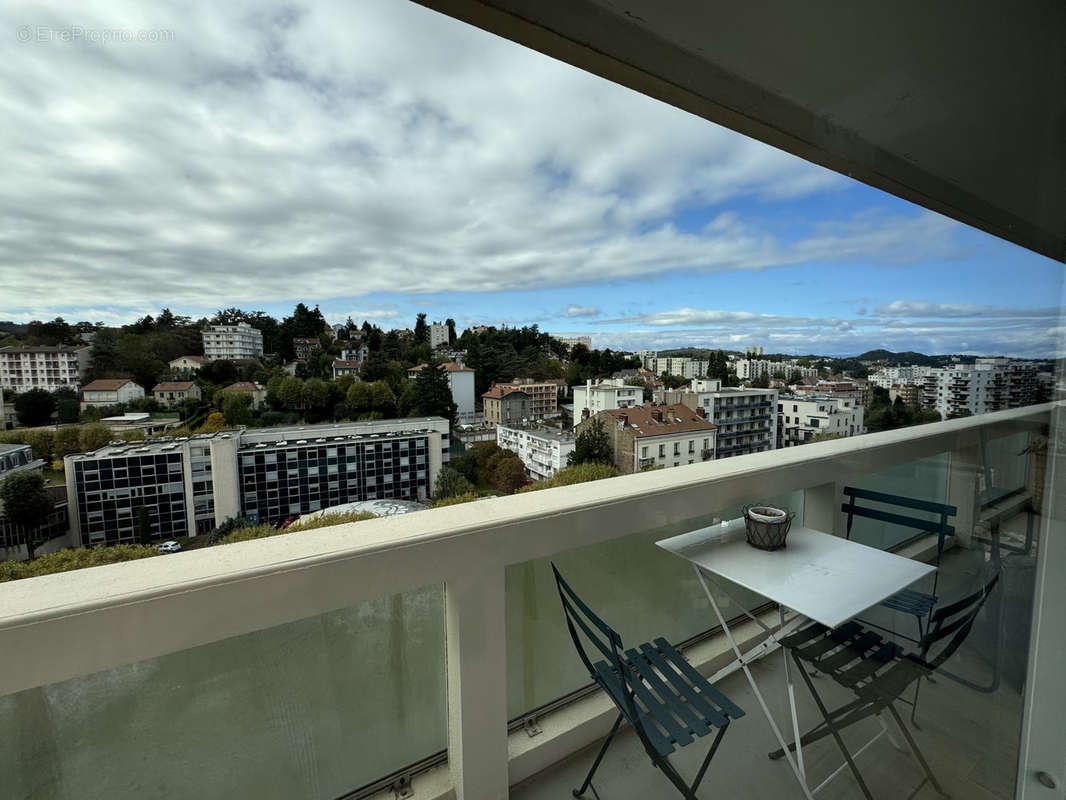 Appartement à SAINT-ETIENNE