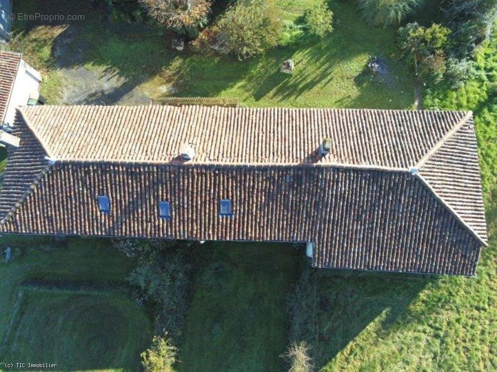 Maison à NANTEUIL-EN-VALLEE