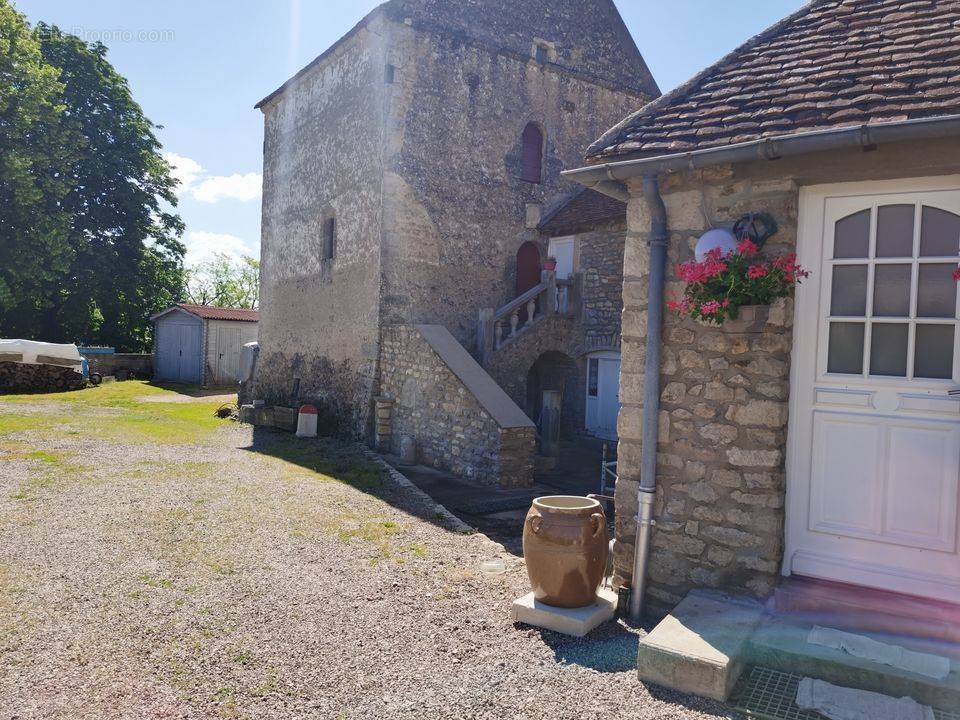 Maison à CORBIGNY