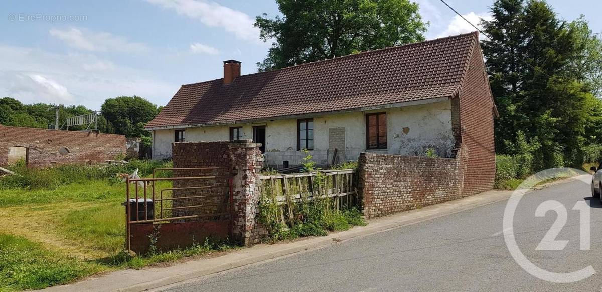 Maison à AIX-EN-ERGNY