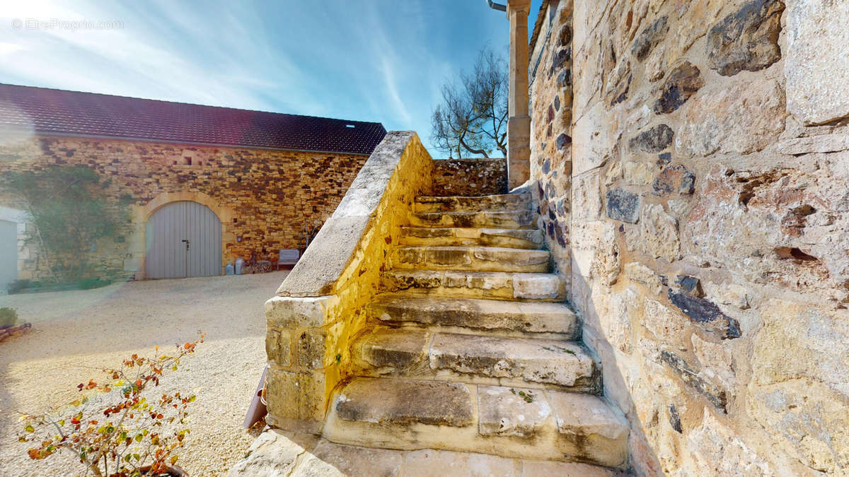 Maison à SAUVETERRE-LA-LEMANCE