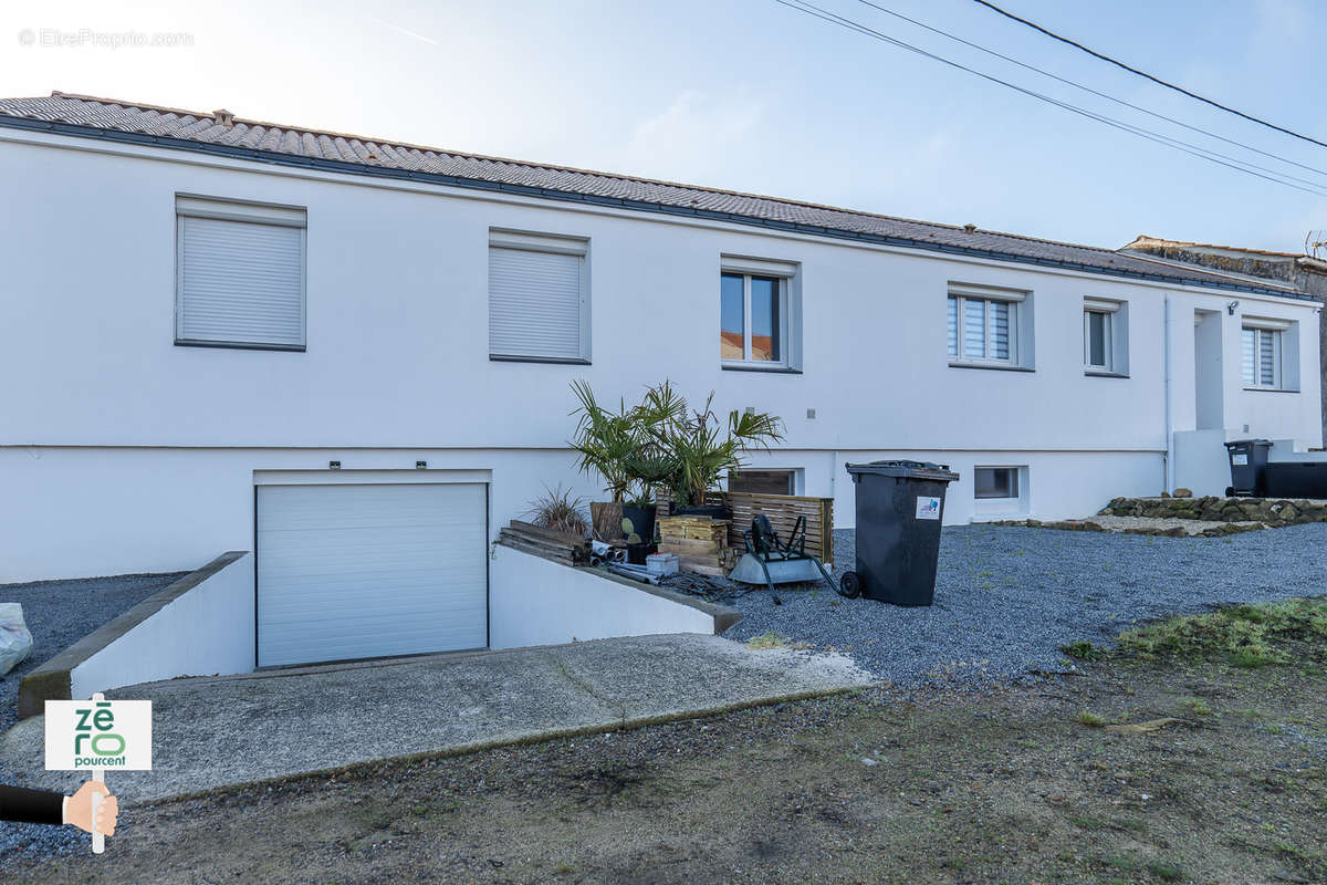 Maison à LE POIRE-SUR-VIE