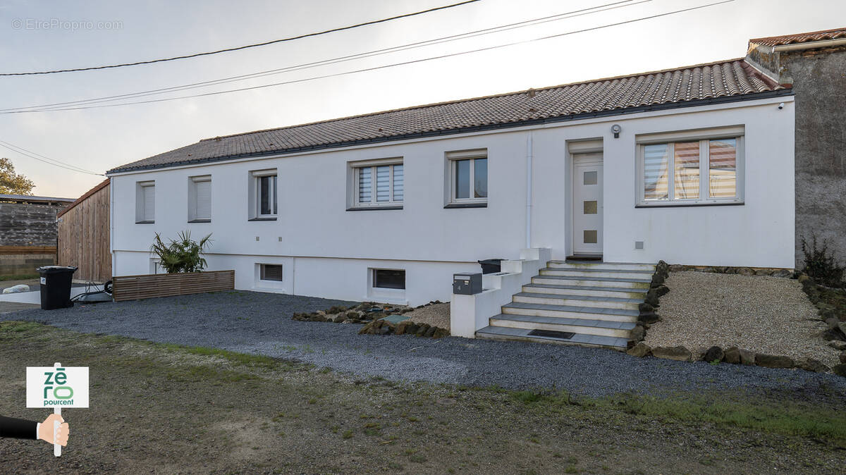 Maison à LE POIRE-SUR-VIE