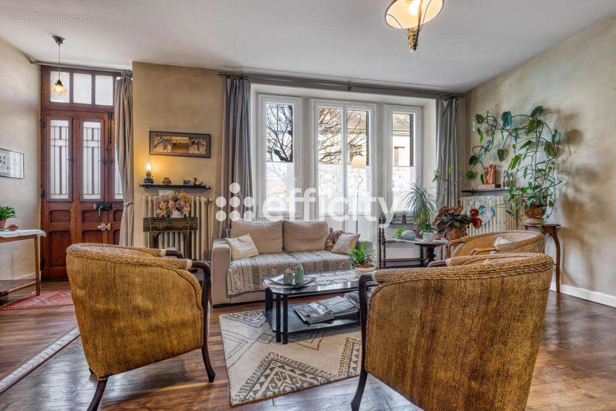 Appartement à AIX-LES-BAINS