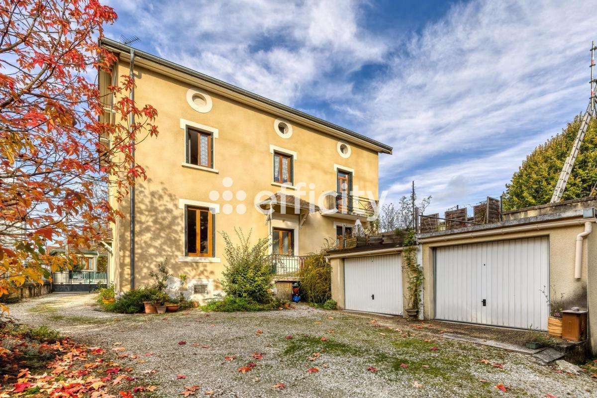 Appartement à AIX-LES-BAINS