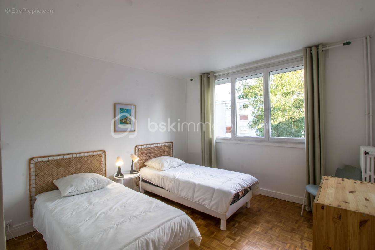 Appartement à MENNECY