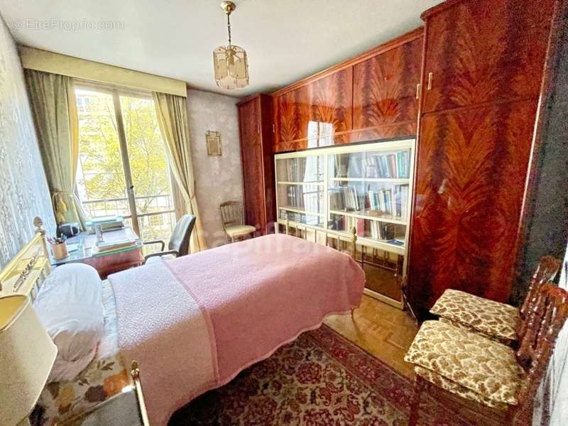 Appartement à PARIS-20E