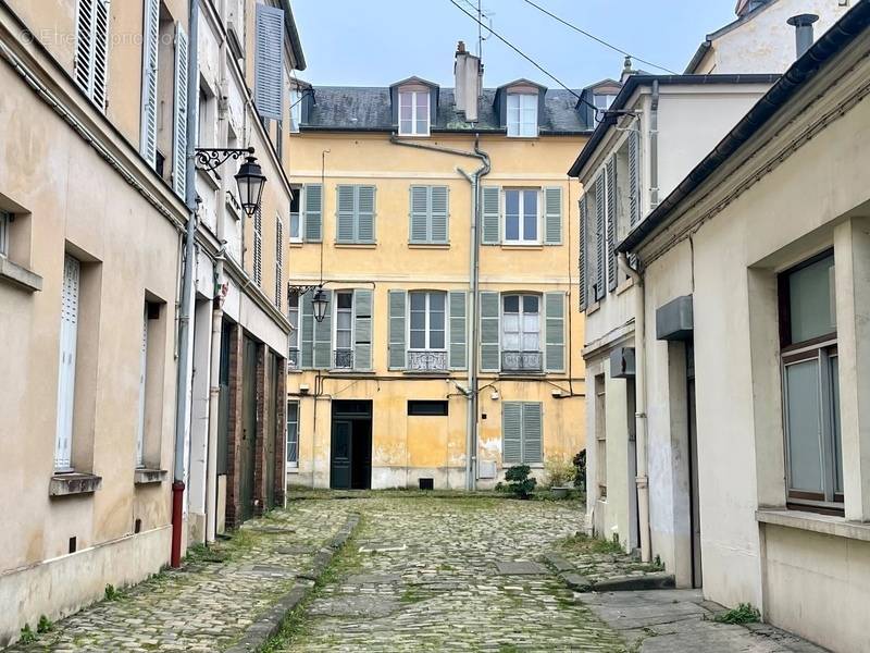 Appartement à VERSAILLES