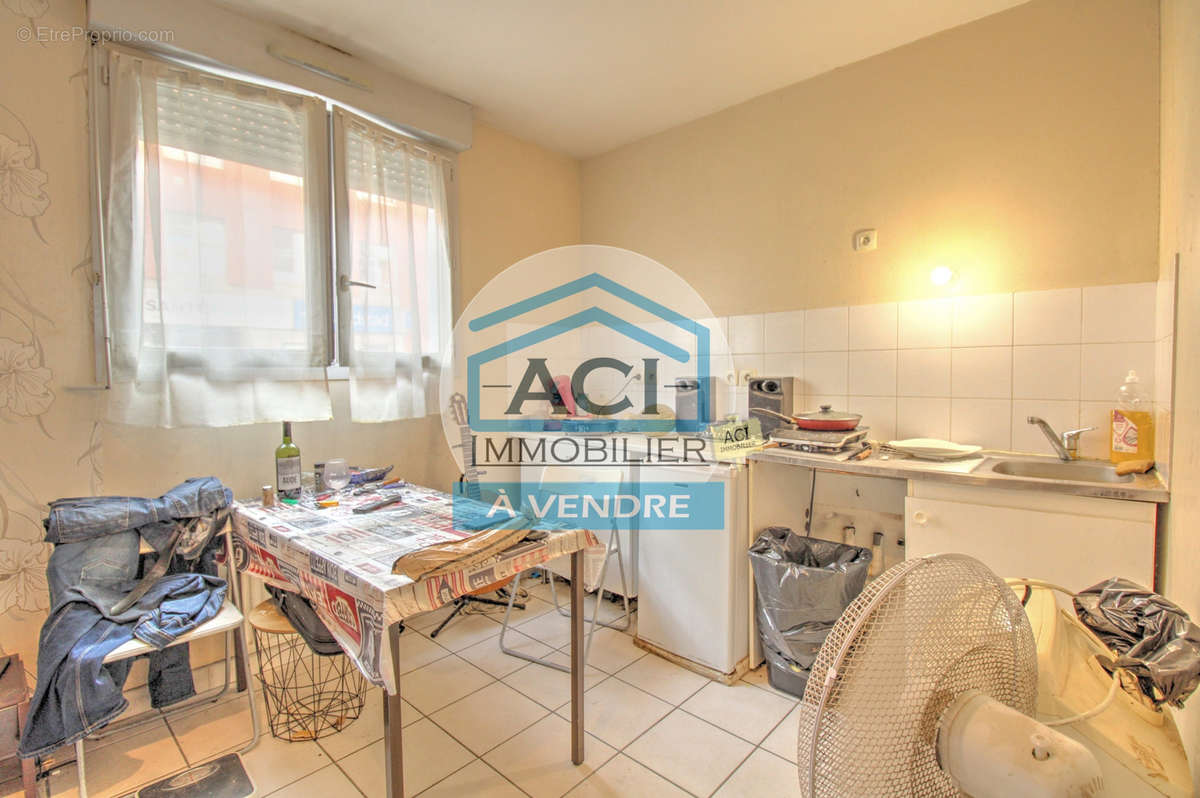 Appartement à DECINES-CHARPIEU