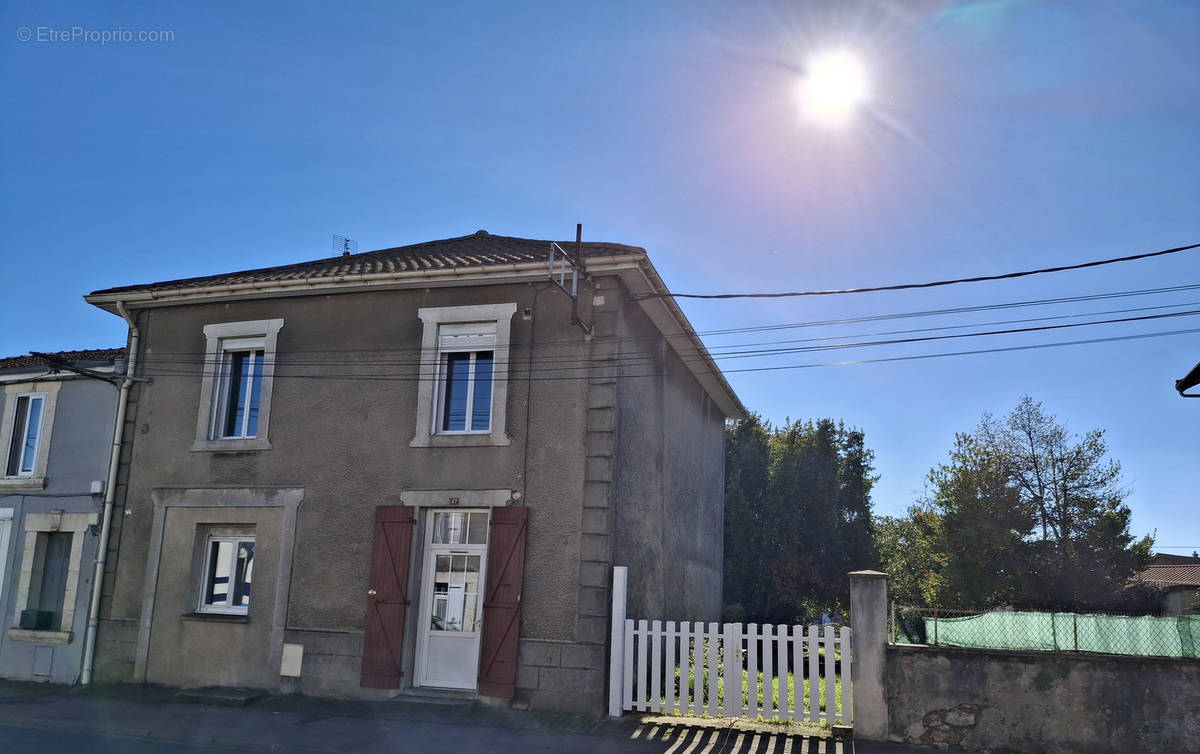 Maison à ROUMAZIERES-LOUBERT