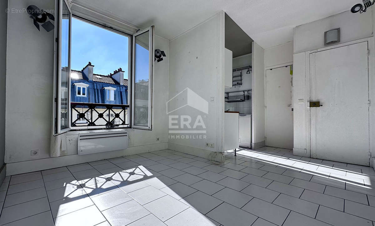 Appartement à PARIS-10E