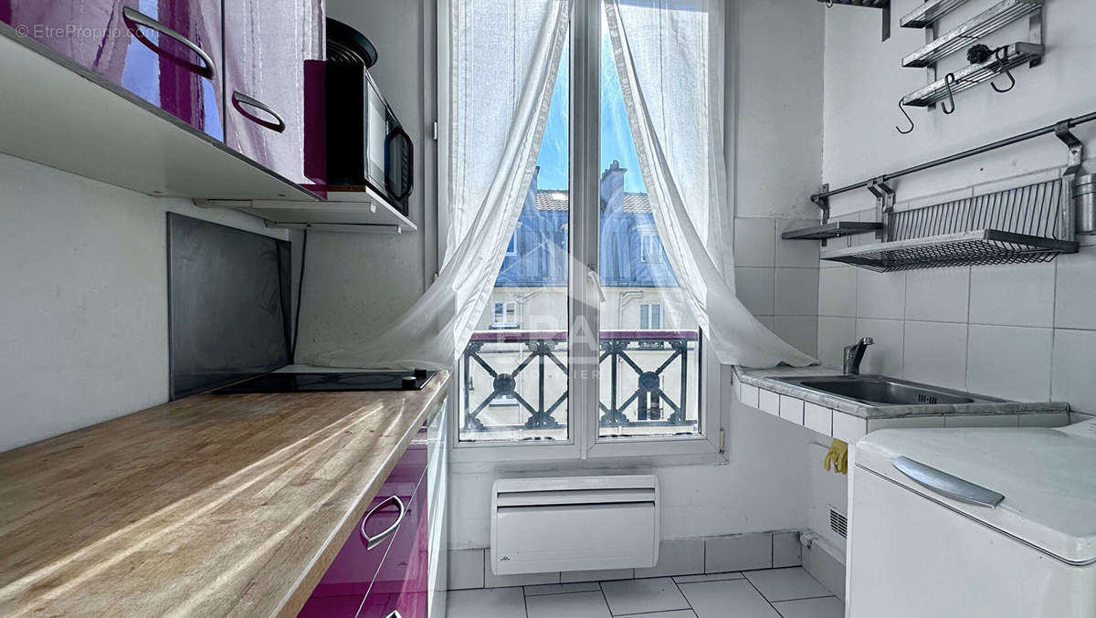 Appartement à PARIS-10E