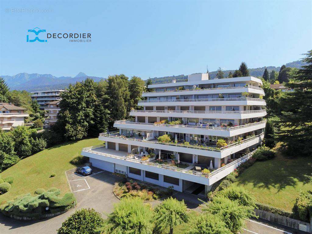 Appartement à EVIAN-LES-BAINS