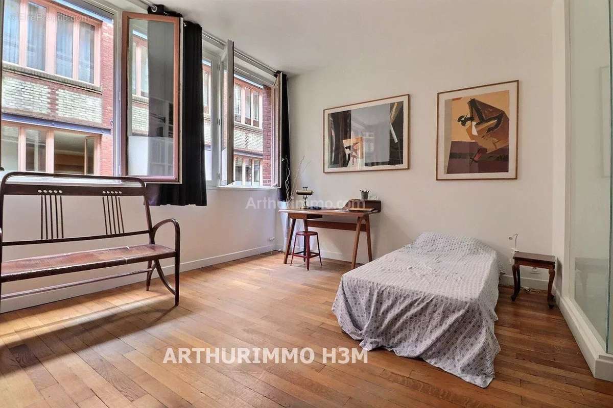 Appartement à PARIS-11E