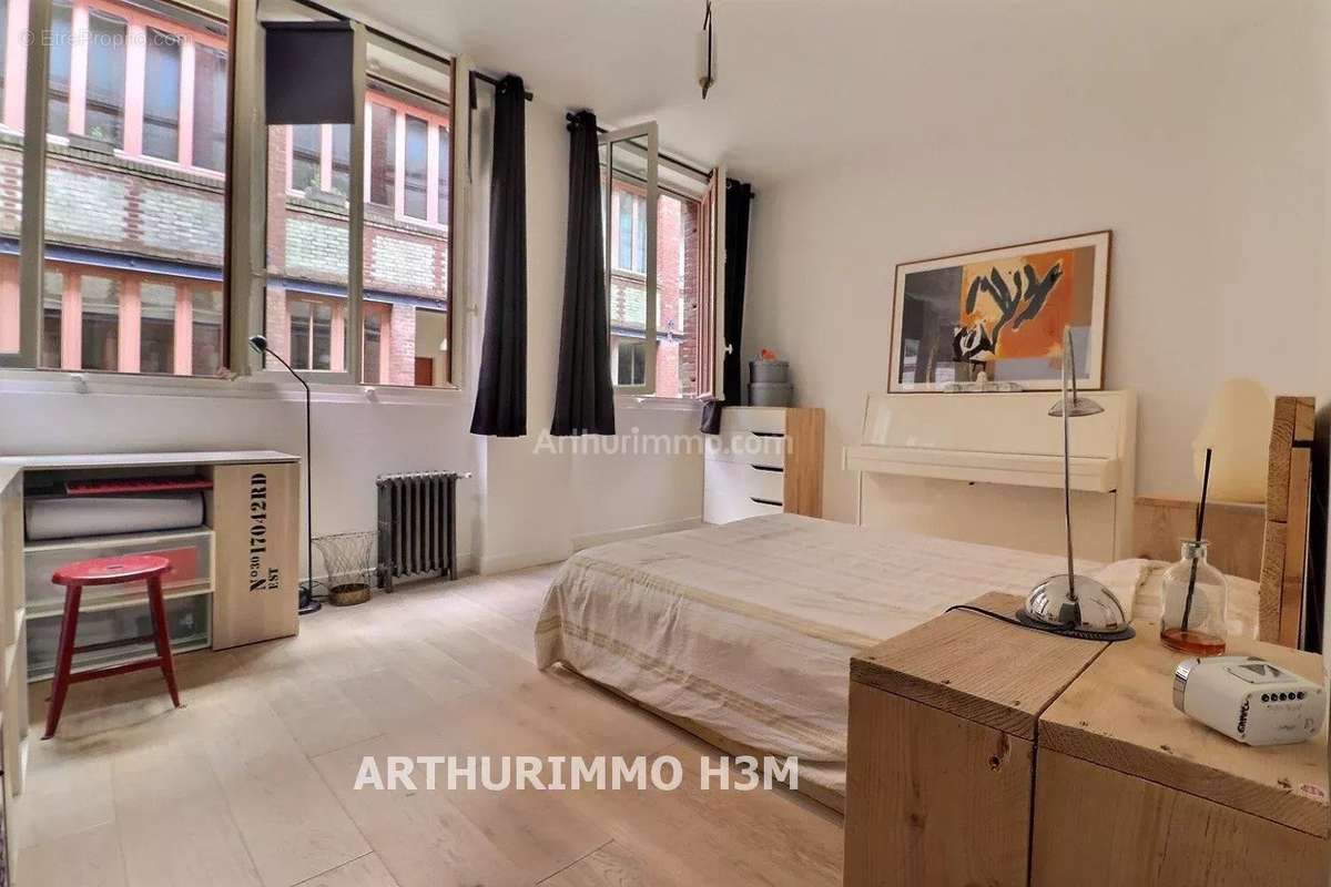 Appartement à PARIS-11E