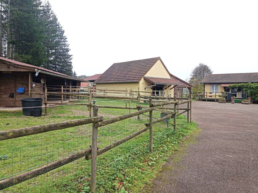 Photo 1 - Maison à BLETTERANS