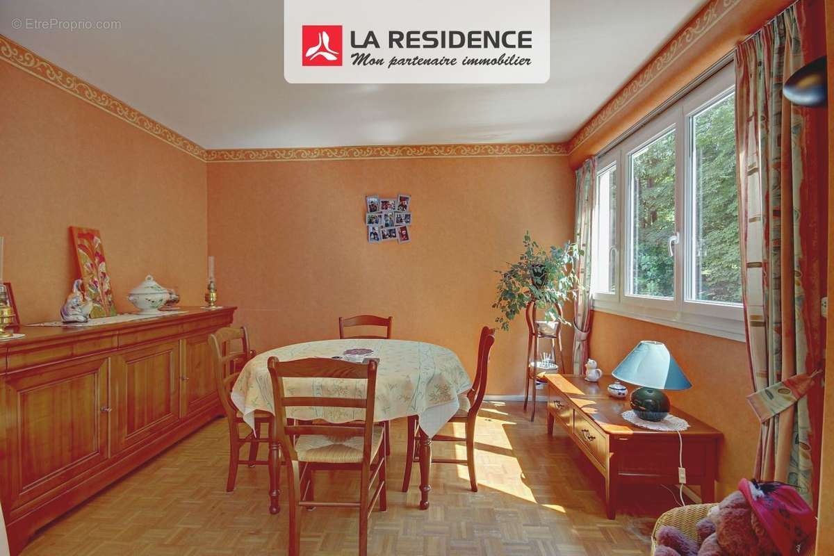 Appartement à AUBERGENVILLE